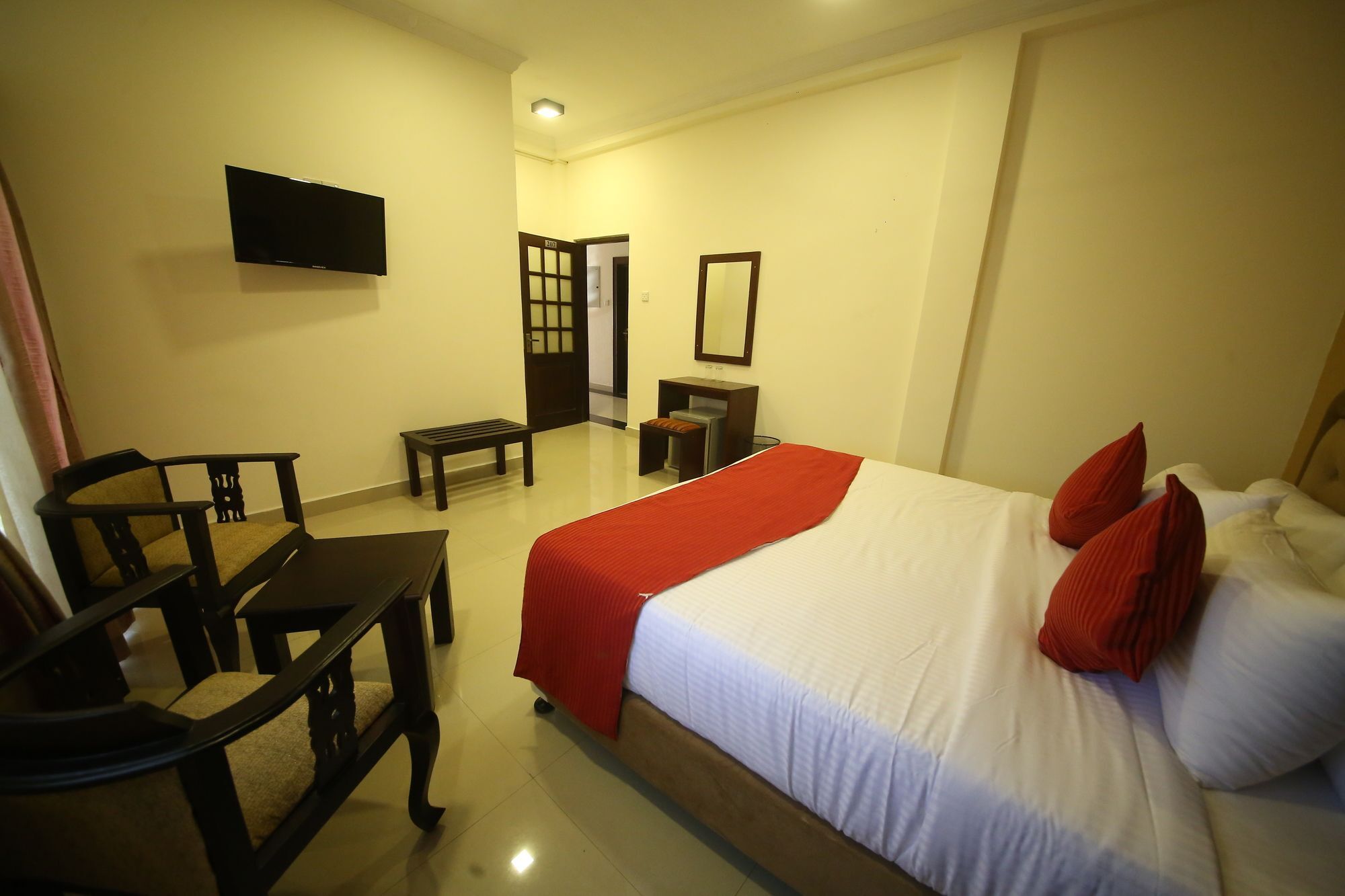 Hotel Sunhill Mount Lavinia Dehiwala-Mount Lavinia Bagian luar foto