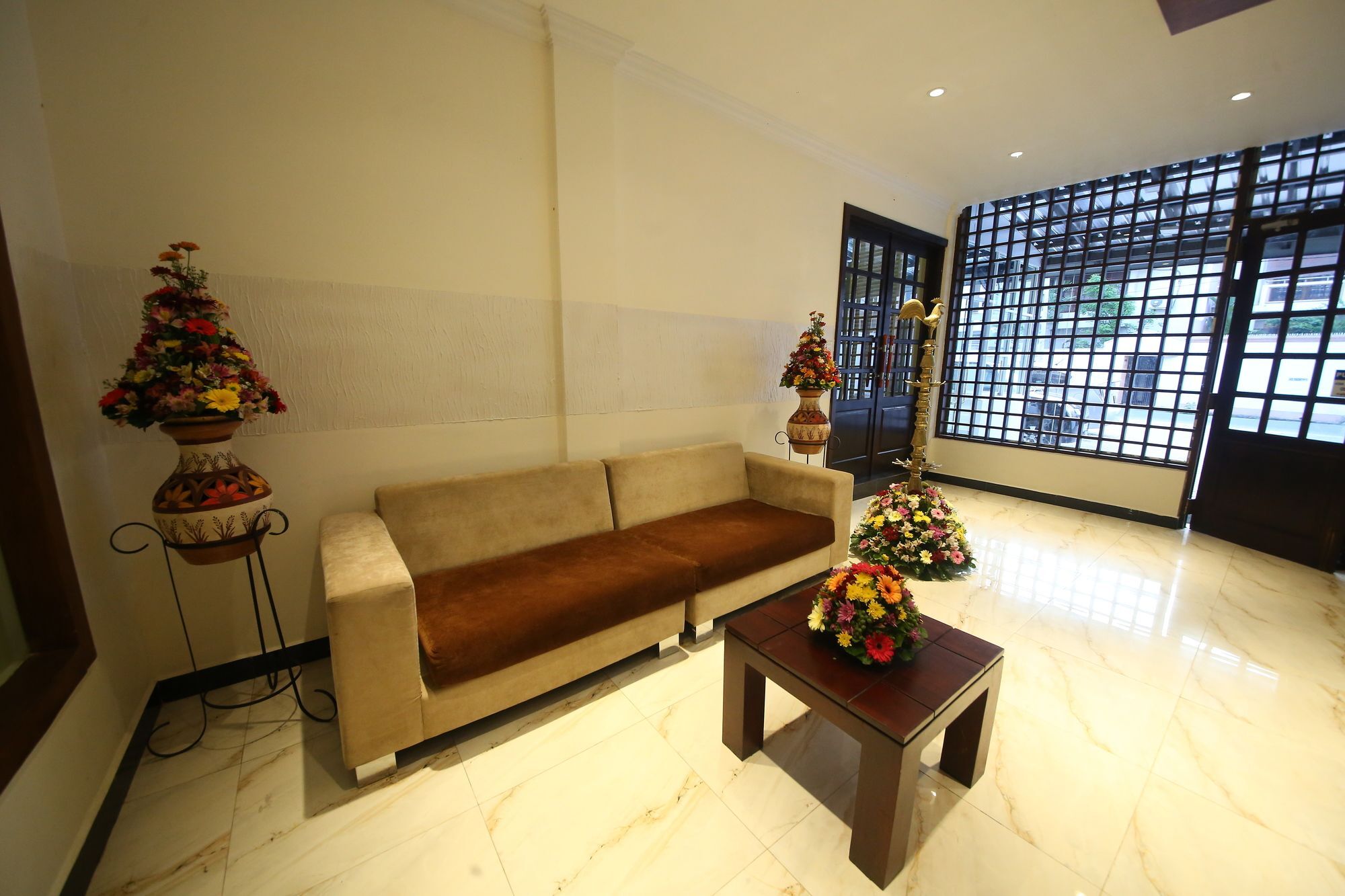 Hotel Sunhill Mount Lavinia Dehiwala-Mount Lavinia Bagian luar foto