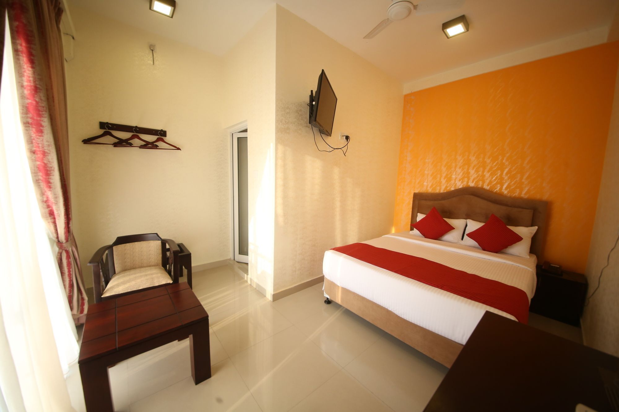 Hotel Sunhill Mount Lavinia Dehiwala-Mount Lavinia Bagian luar foto
