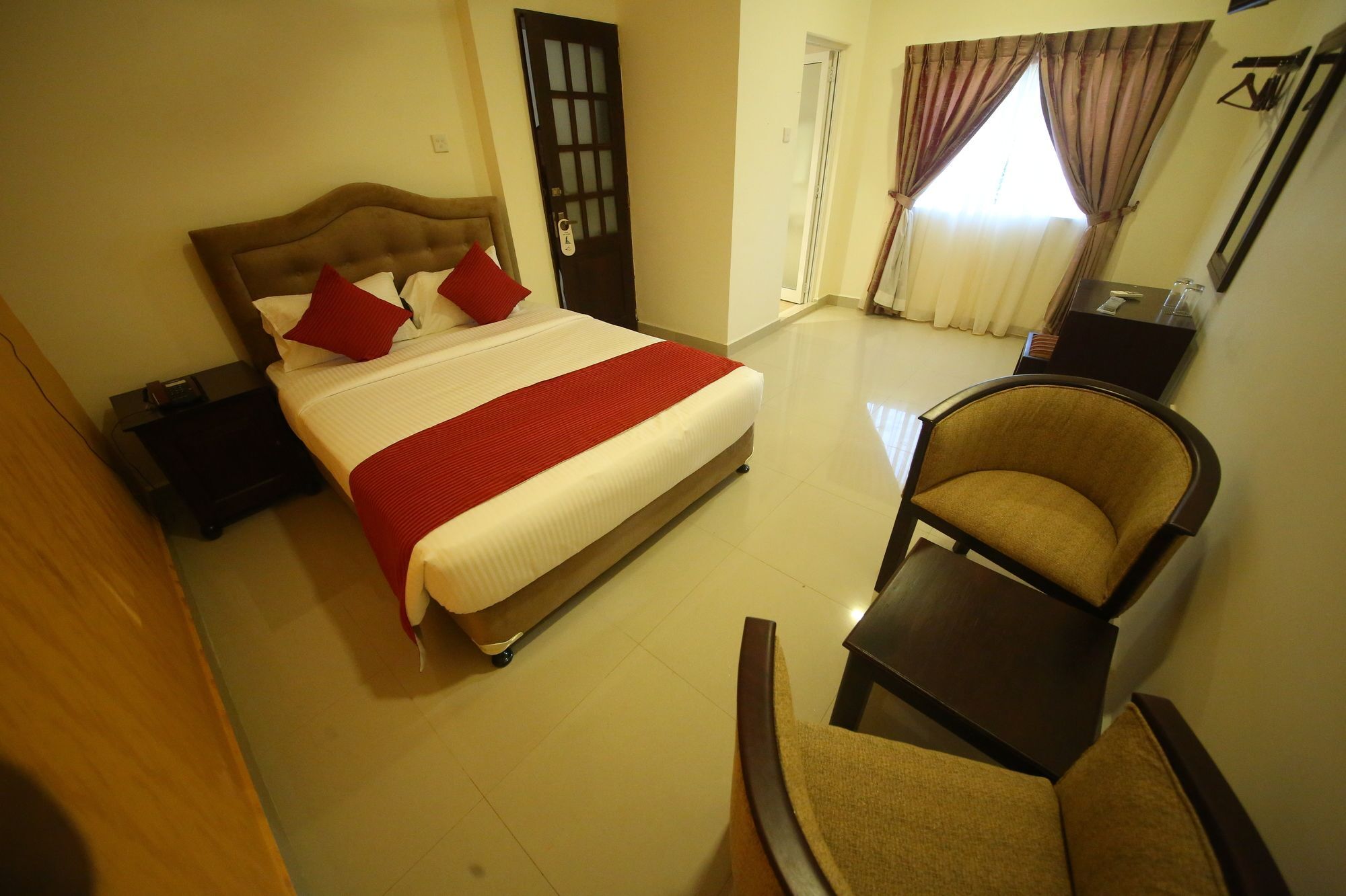 Hotel Sunhill Mount Lavinia Dehiwala-Mount Lavinia Bagian luar foto